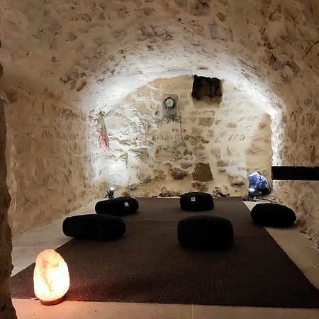 Hotel Grand Le Nesk 3*
